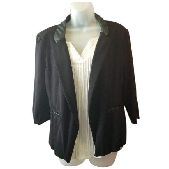 Macy's BCX Leather Trim Open Blazer 3/4 Sleeve Sz XL PTP 21 EUC - Picture 1 of 9